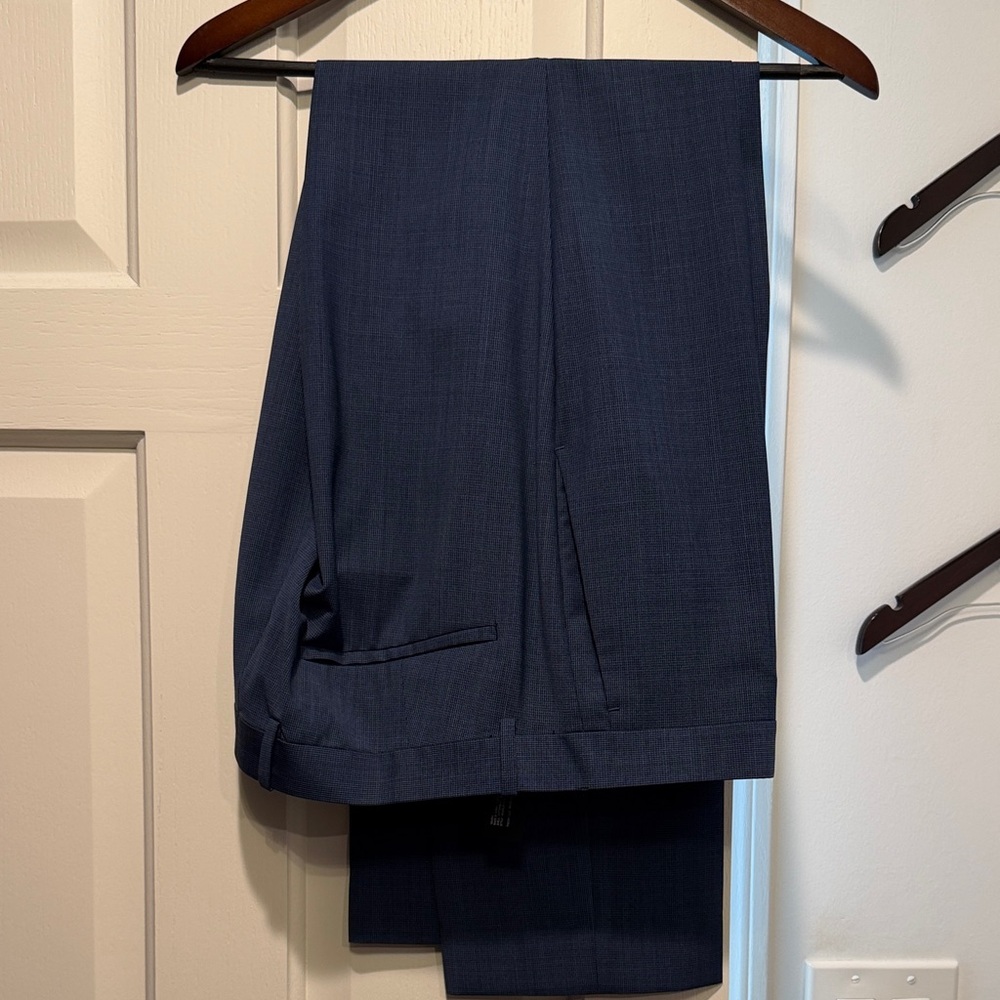 Theory Men's Dress Pants in Navy